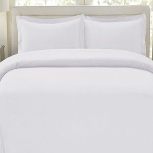 White king duvet set.